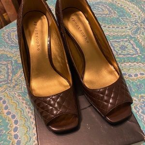 Brown shoes 5 inches heels